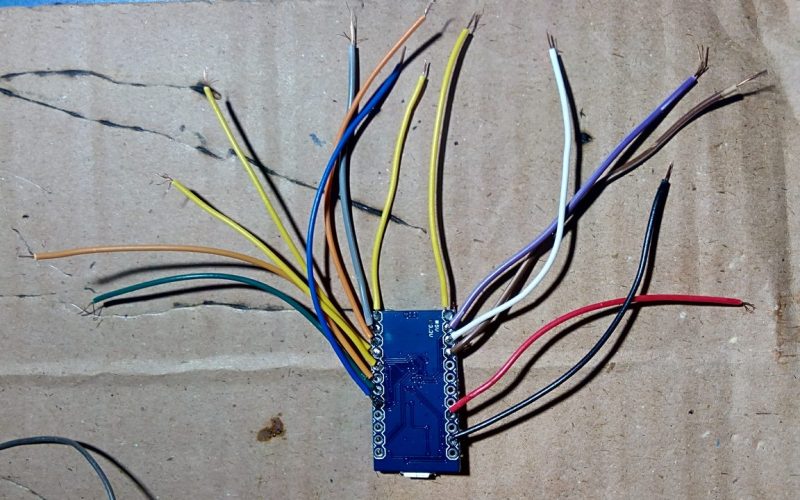 montaje del minidron - pro micro con cables soldados