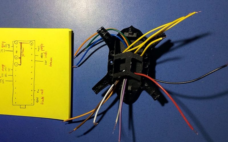 montaje del minidron - promicro tapado por el esqueleto del dron